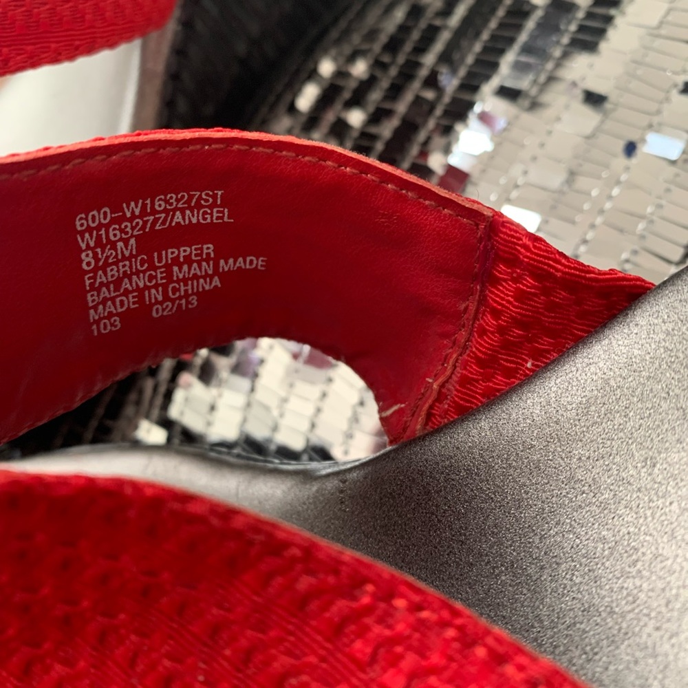 Red Sandals - Picture 3 of 4